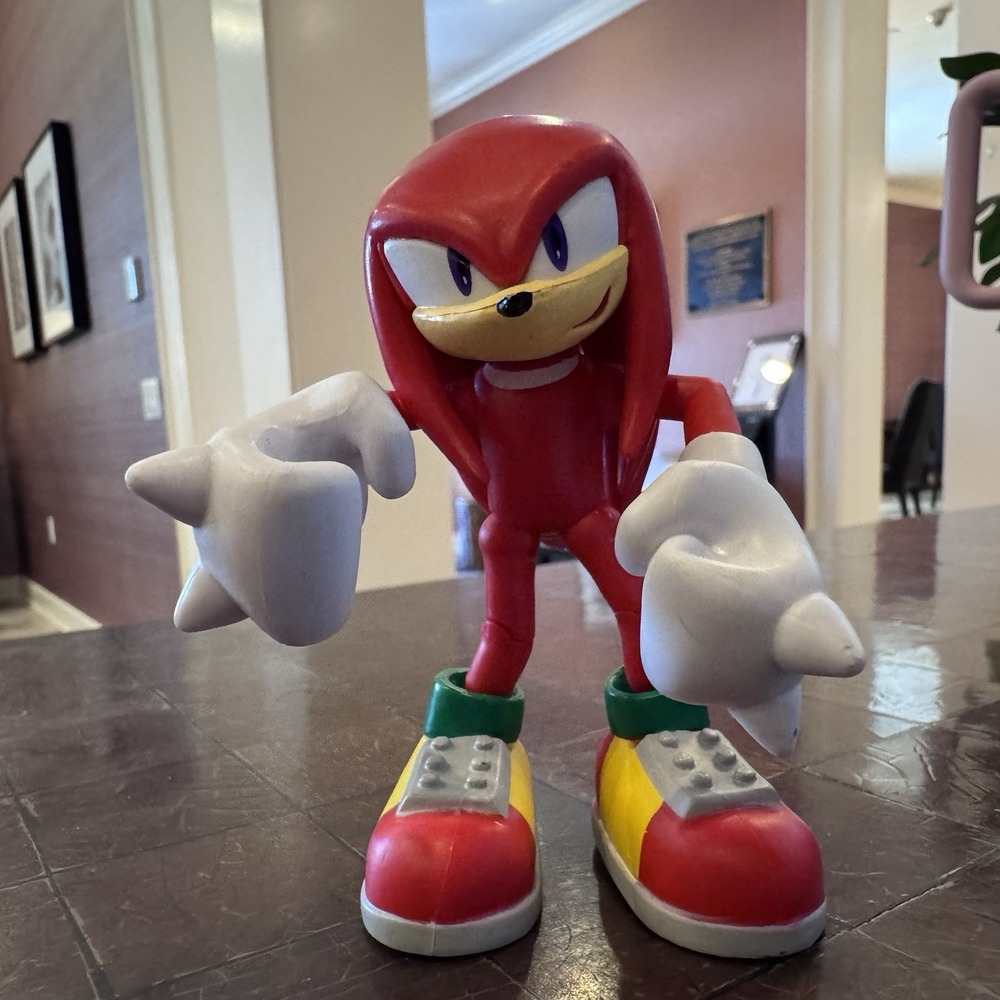 Jakks Pacific Sonic the Hedgehog Knuckles‎ the Echidna 4-inch Action Figure